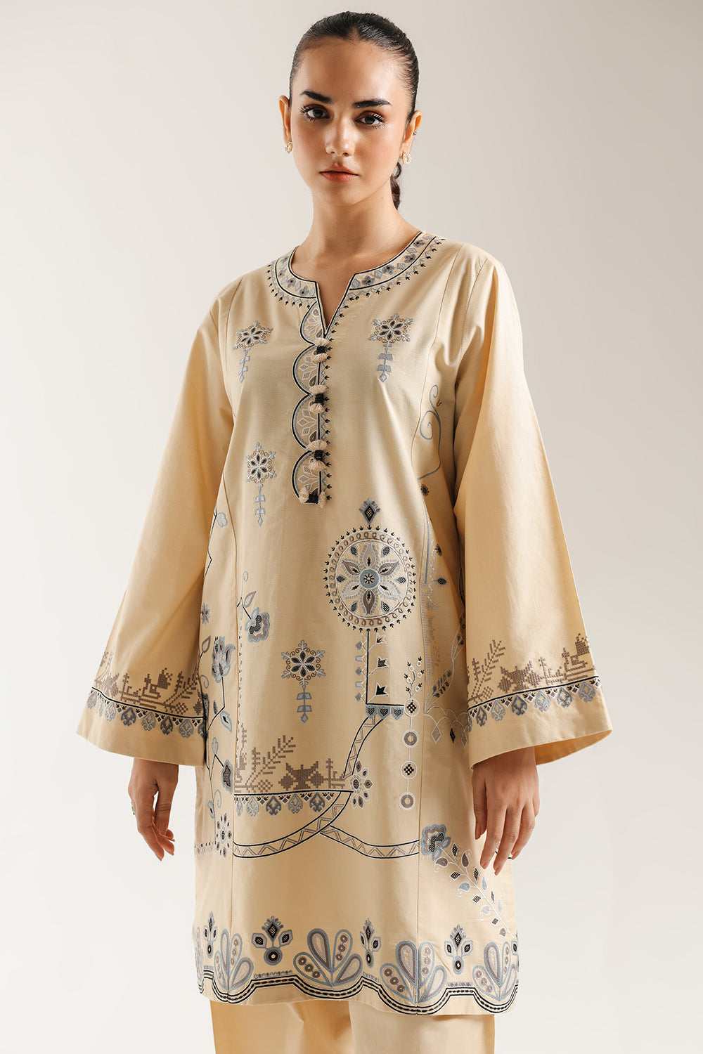 EMBROIDERED SUIT (E7012/102/112)