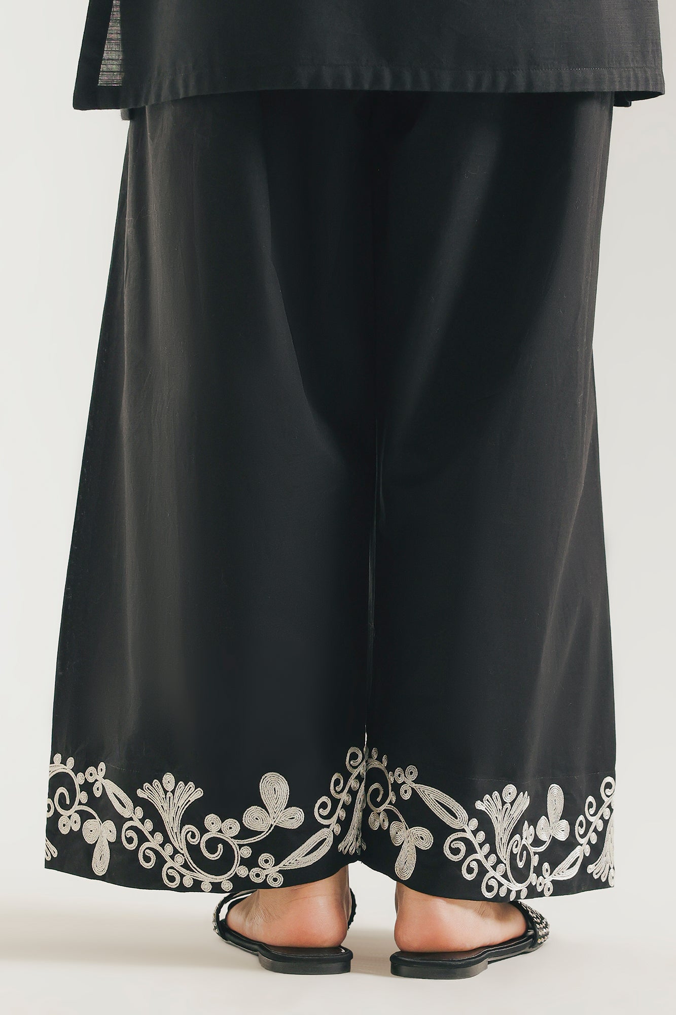 SHALWAR (E7050/102/901)