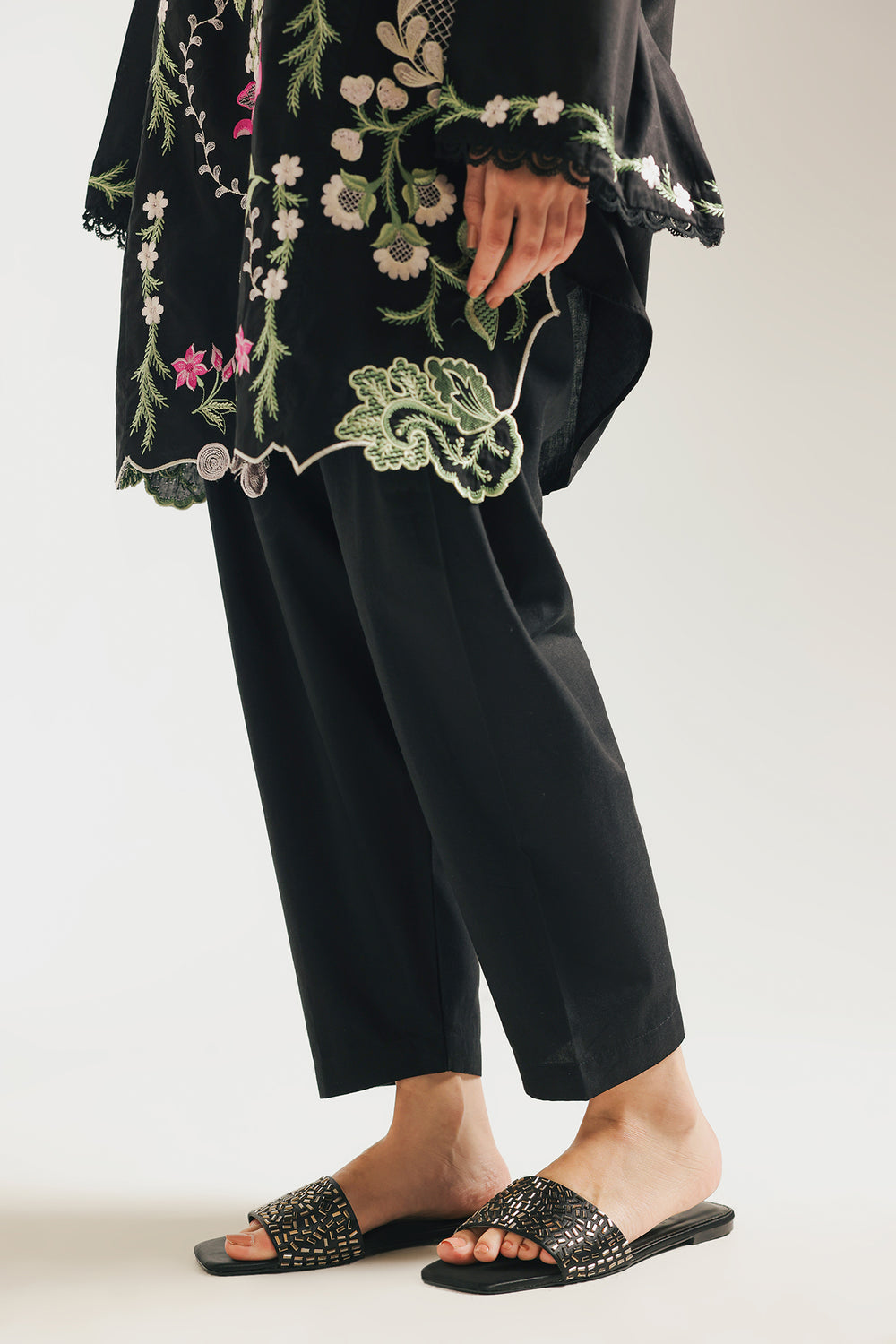 SHALWAR (E7142/102/902)