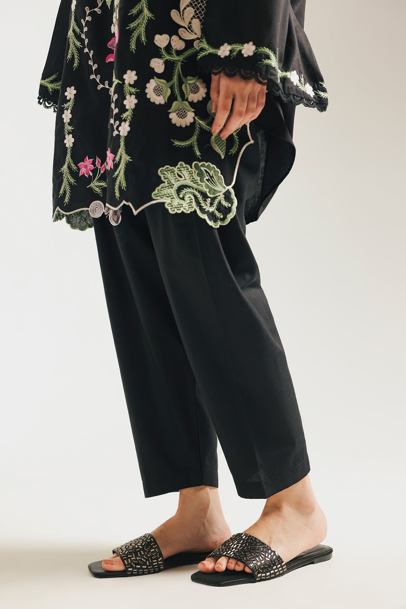 SHALWAR (E7142/102/902)