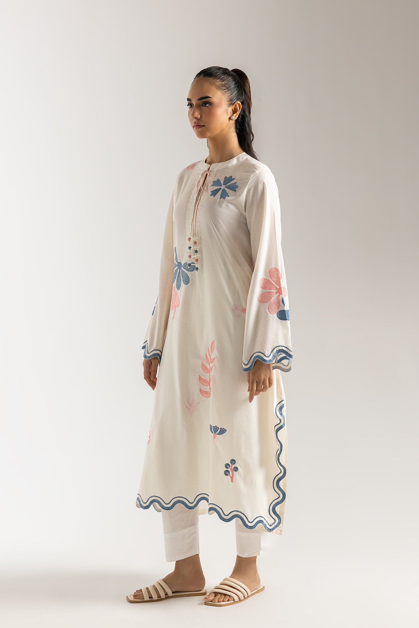 EMBROIDERED SHIRT (E7151/102/003)
