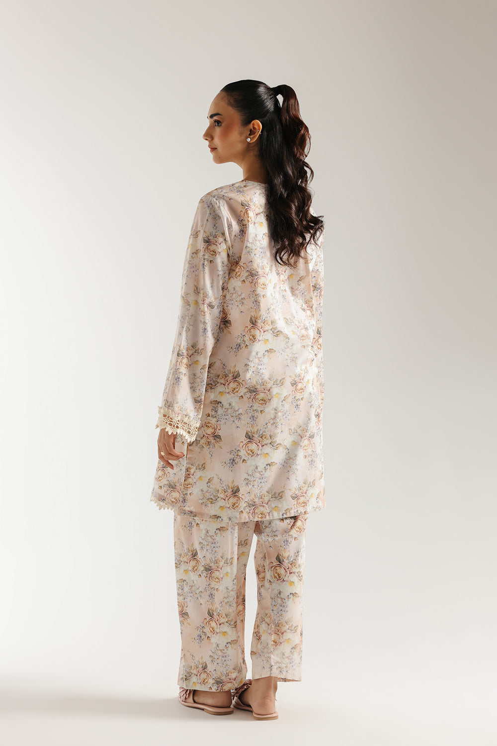 EMBROIDERED SUIT (S10E6415/102/328)