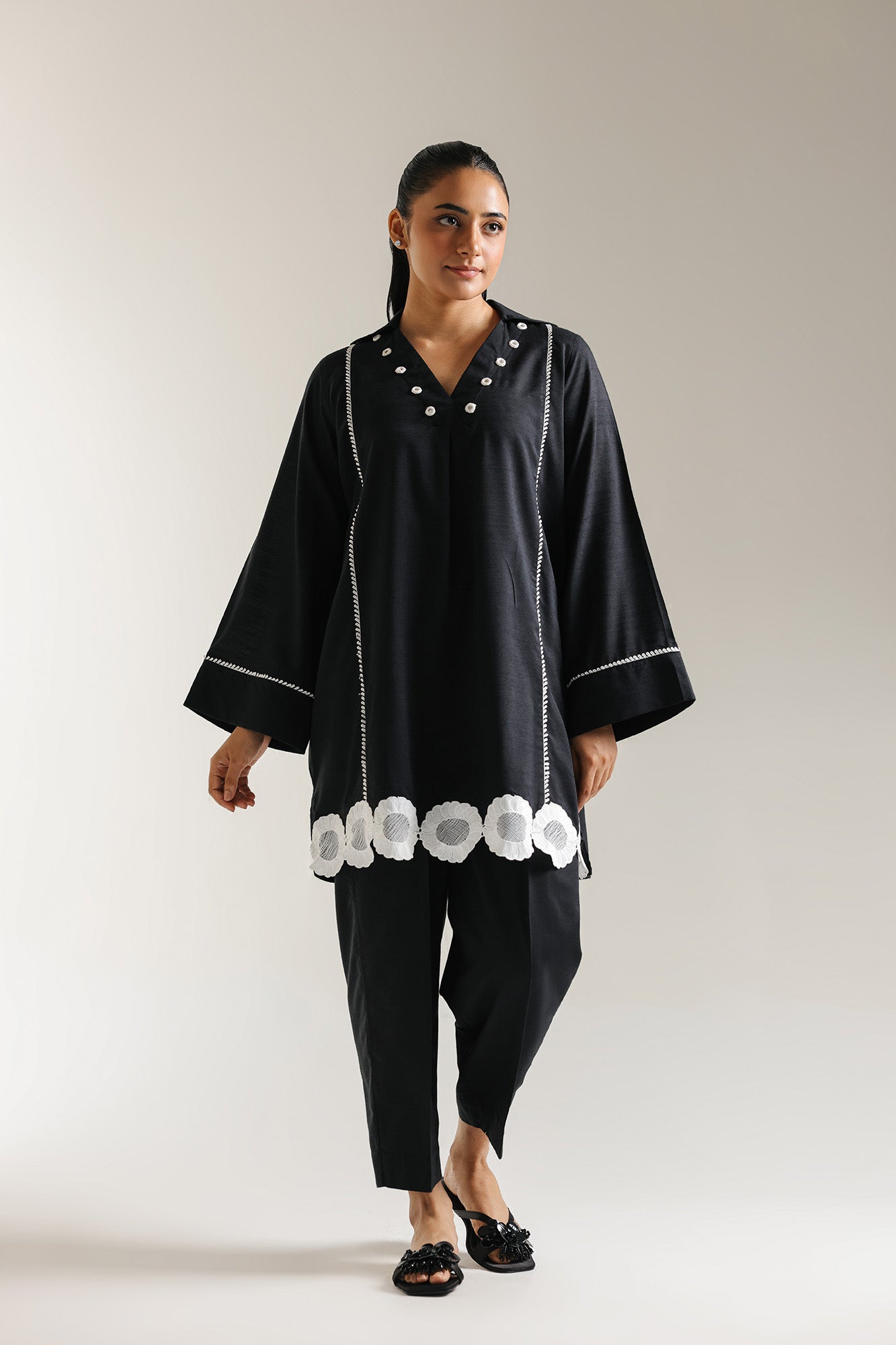 EMBROIDERED SUIT (S10E6549/102/902)