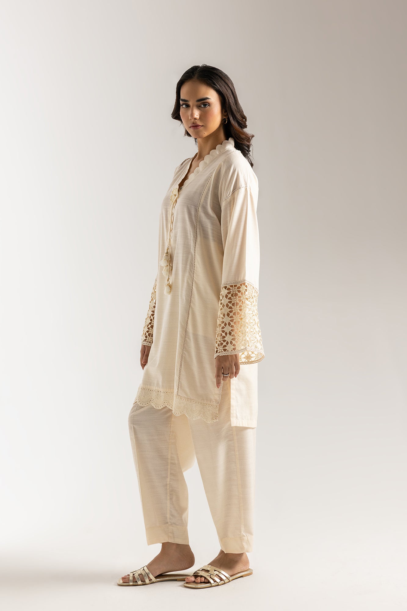 EMBROIDERED SUIT (S10E6551/102/005)