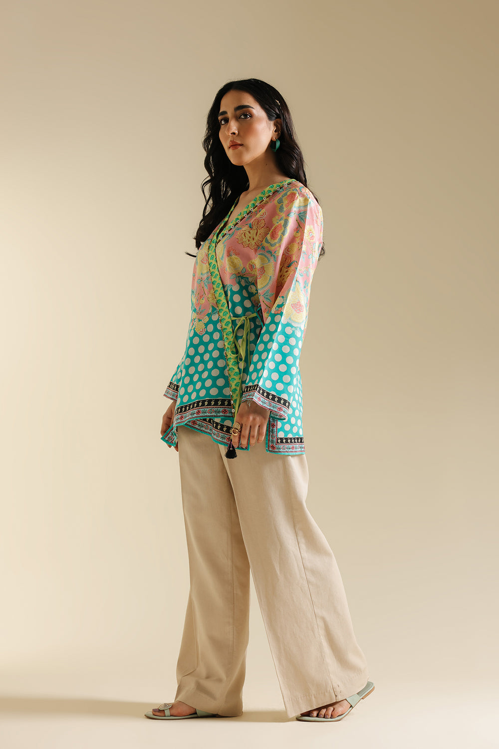 KIMONO (S1E0434/119/424)