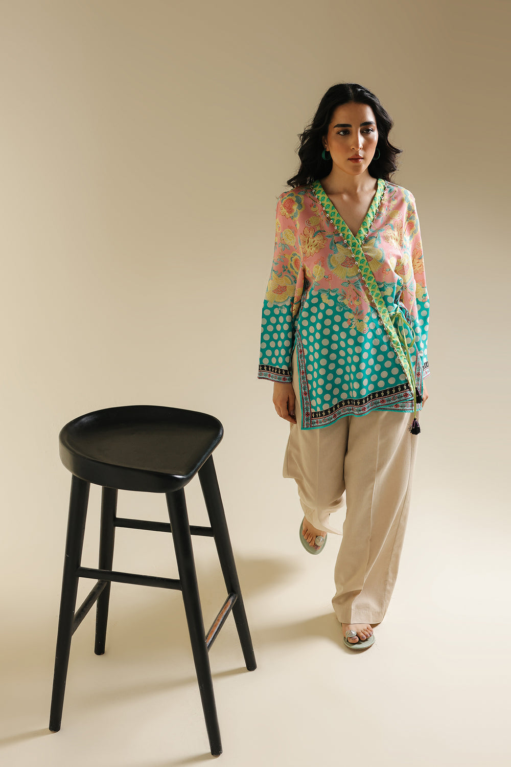 KIMONO (S1E0434/119/424)