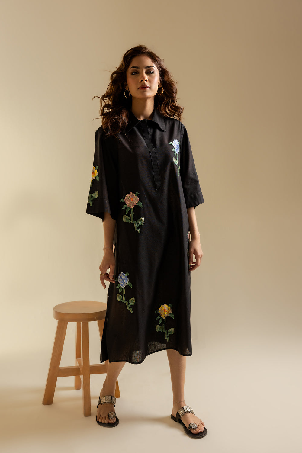 EMBROIDERED DRESS (S2E0439/119/902)