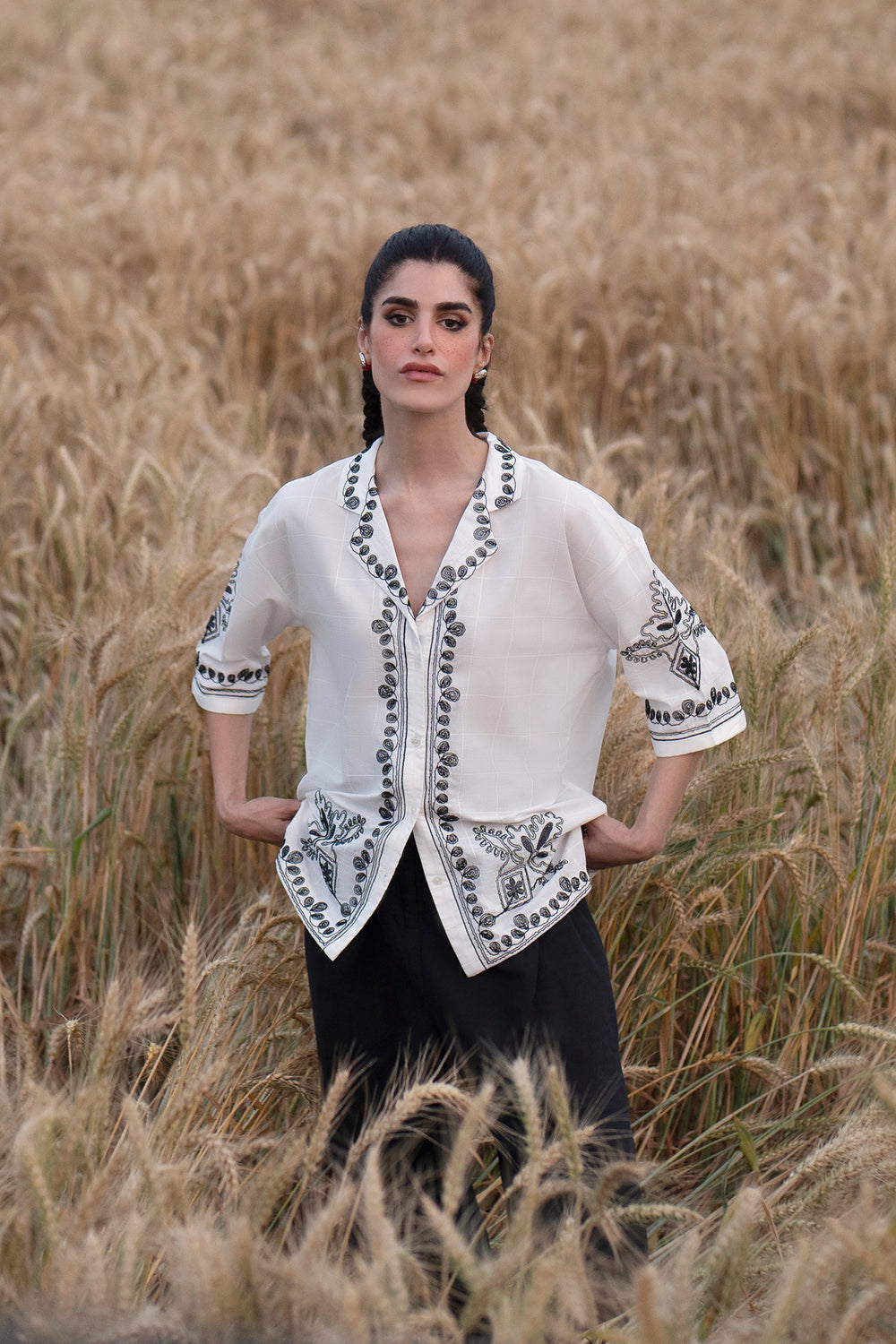 EMBROIDERED KURTI (S2E0489/119/002)