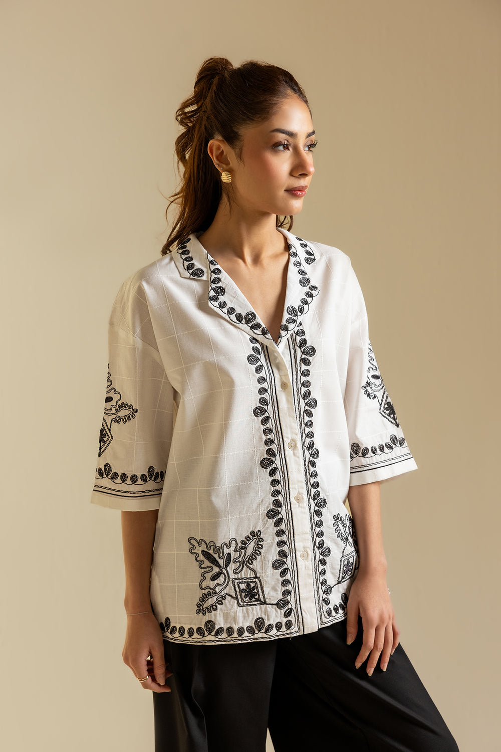 EMBROIDERED KURTI (S2E0489/119/002)