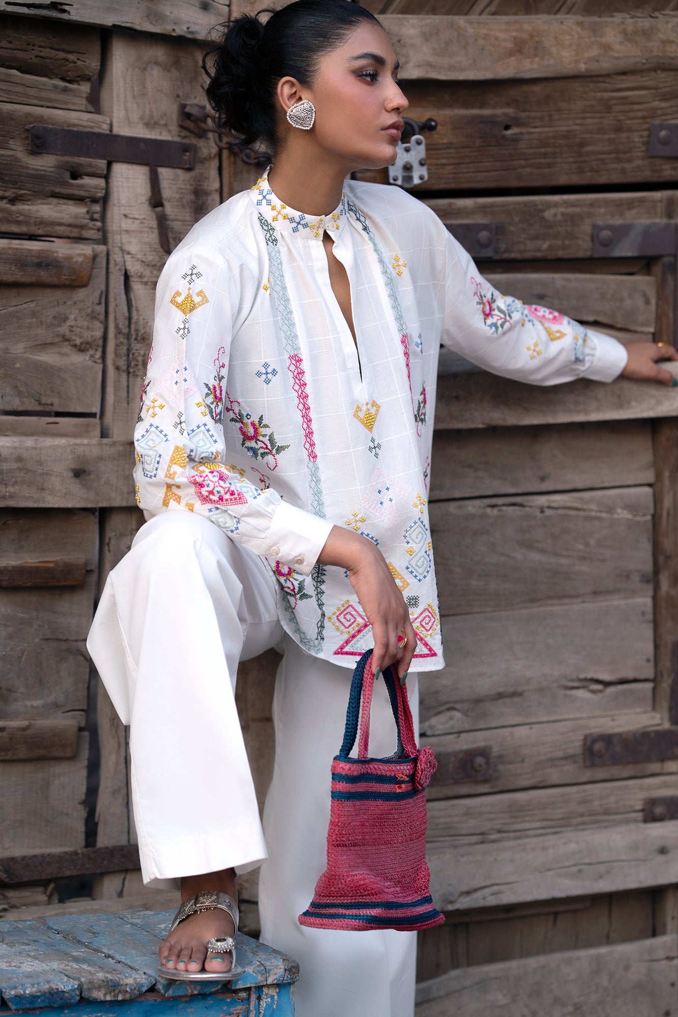 EMBROIDERED KURTI (S2E0493/119/001)