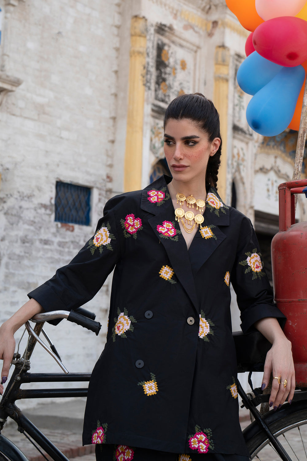 EMBROIDERED SUIT (S2E0499/119/902)