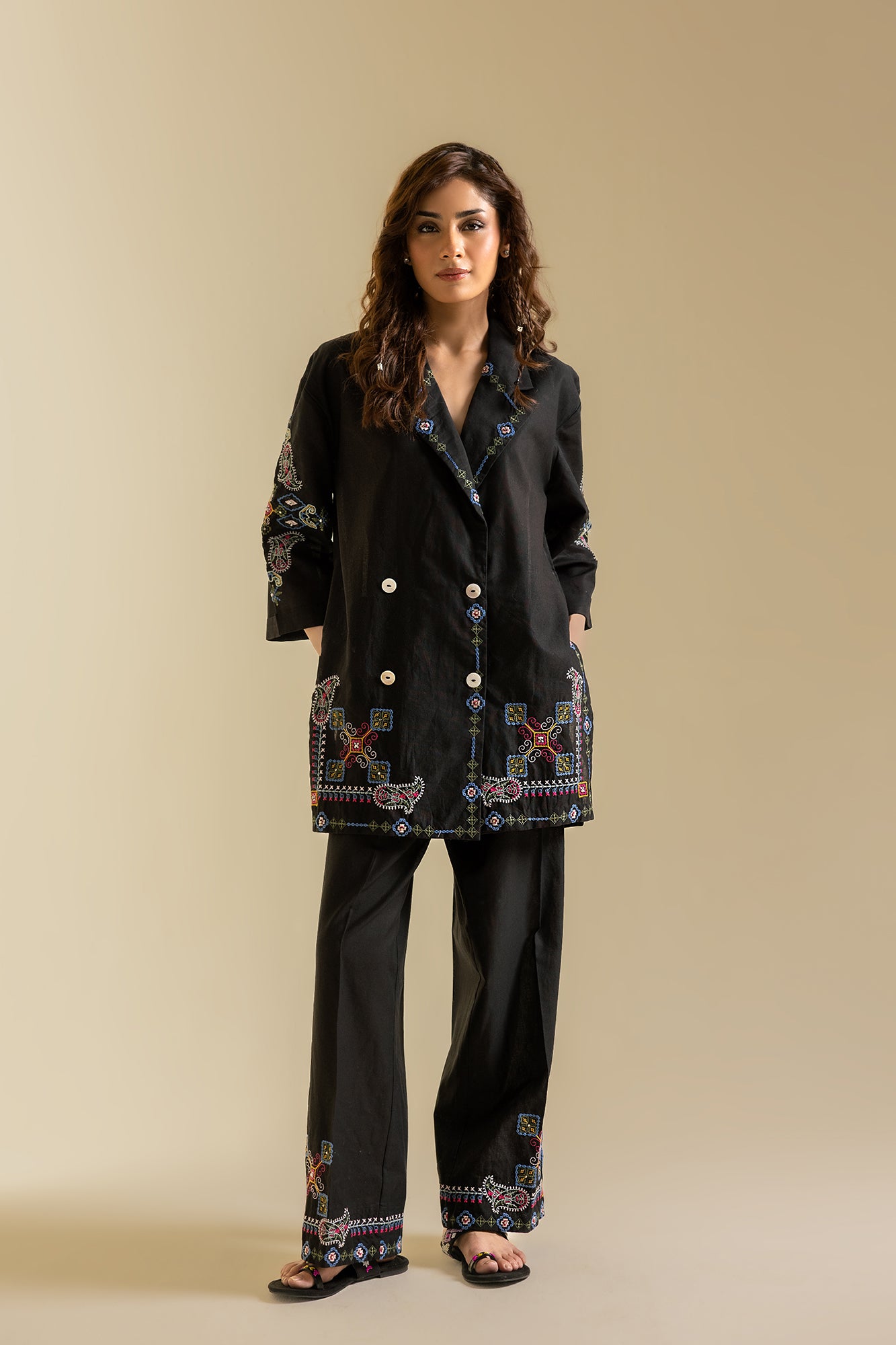 EMBROIDERED SUIT (S2E0501/119/902)