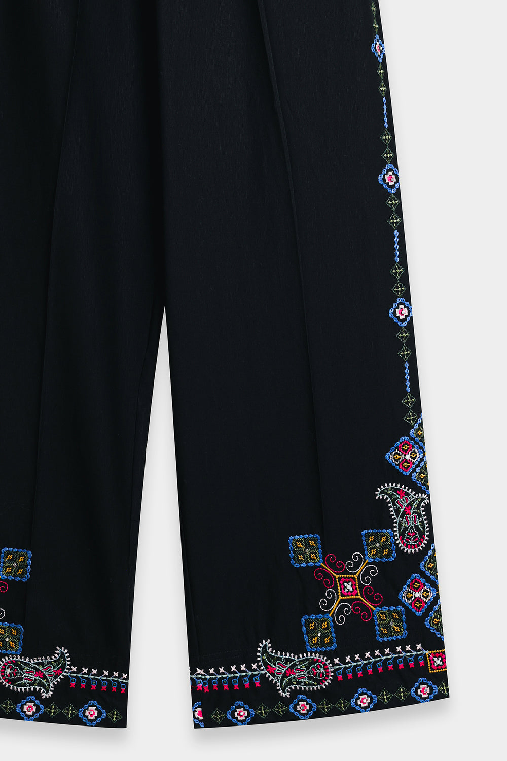 EMBROIDERED SUIT (S2E0501/119/902)