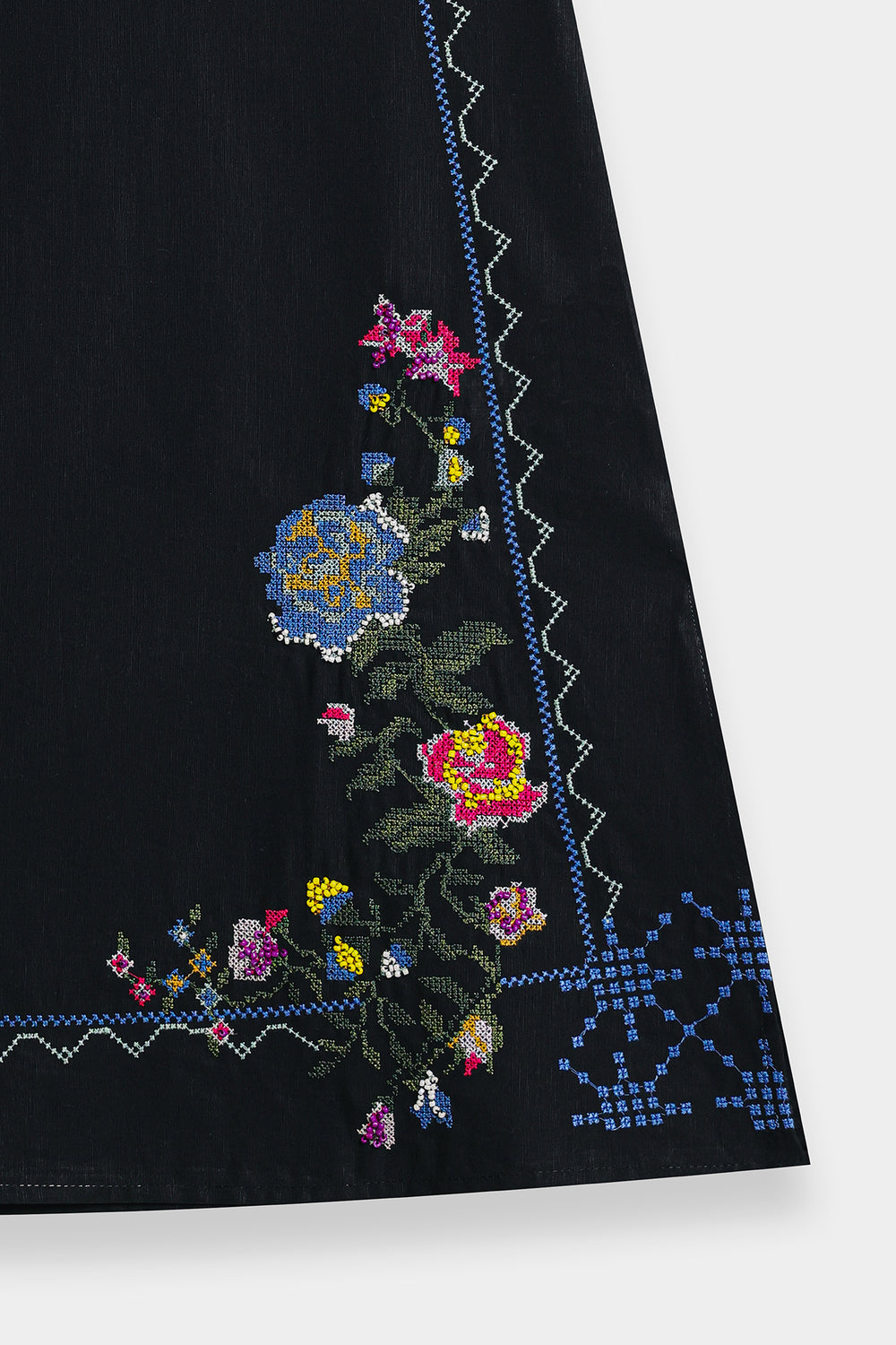 EMBROIDERED SUIT (S2E0503/119/902)