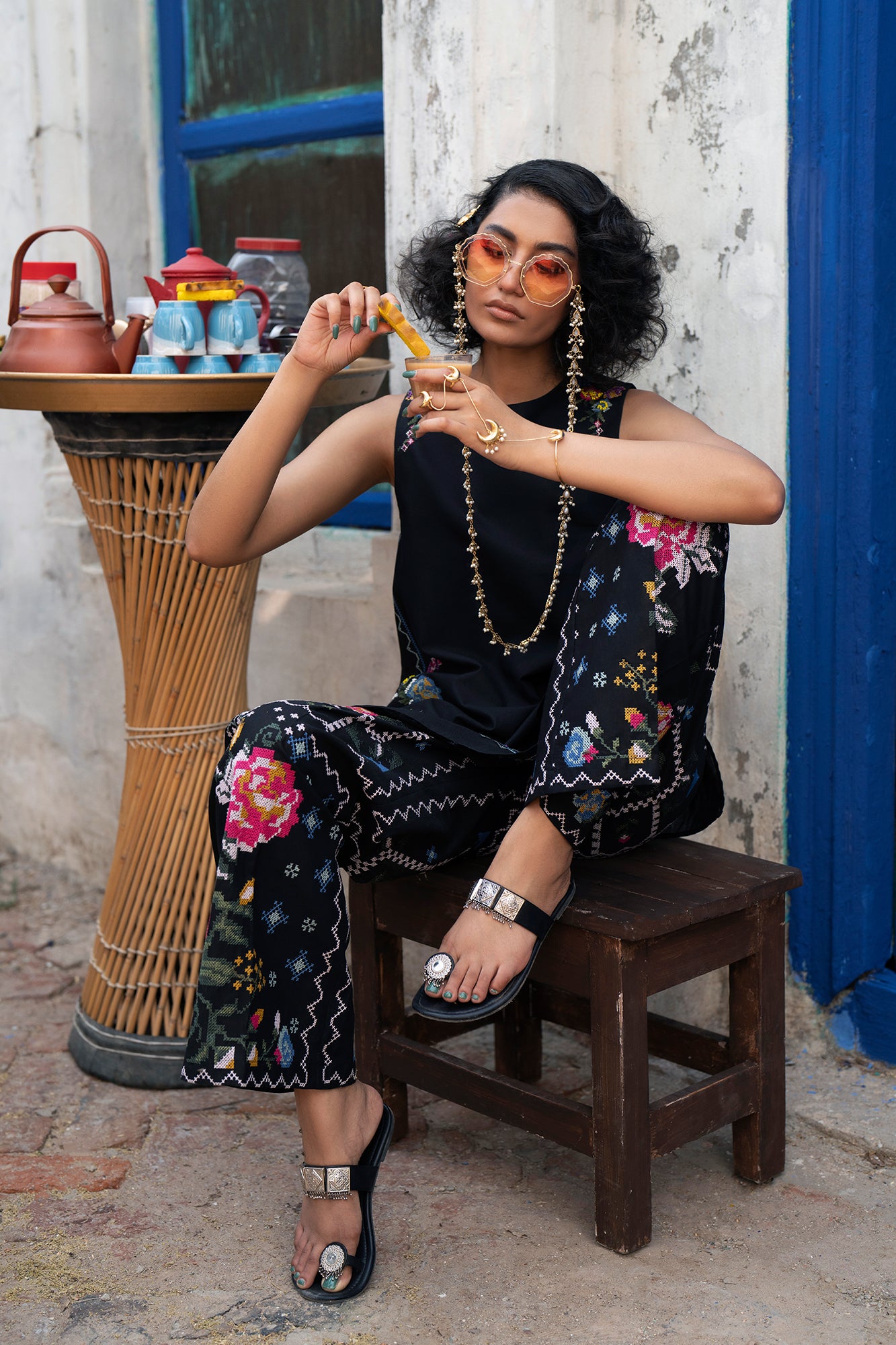 EMBROIDERED SUIT (S2E0503/119/902)