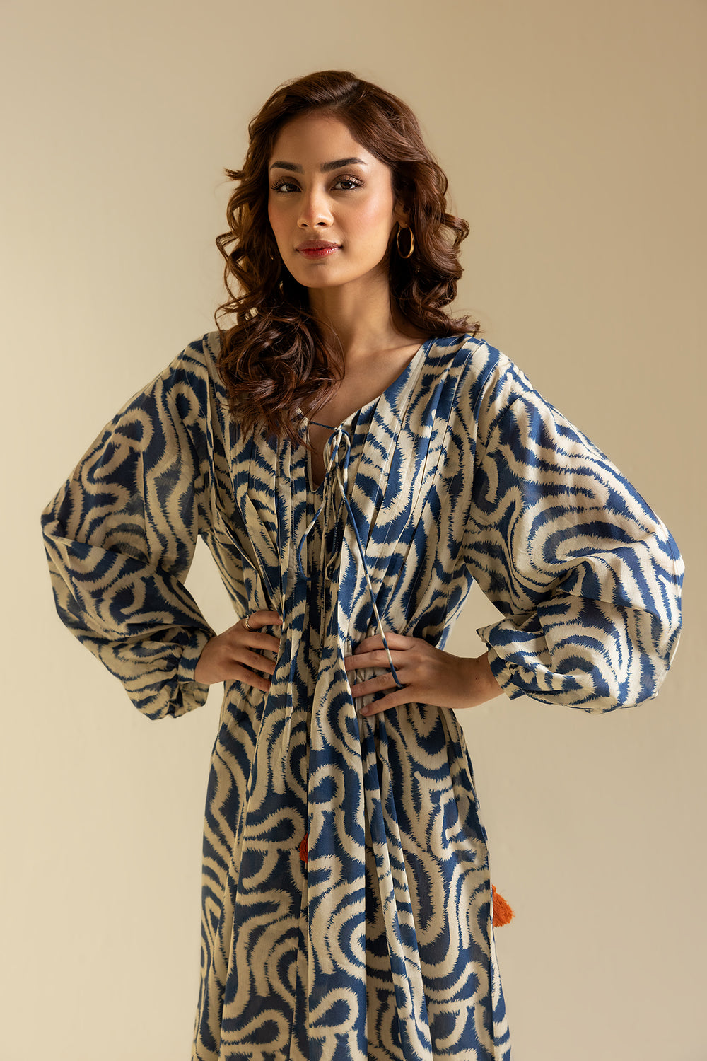 DRESS (S2E0535/119/603)