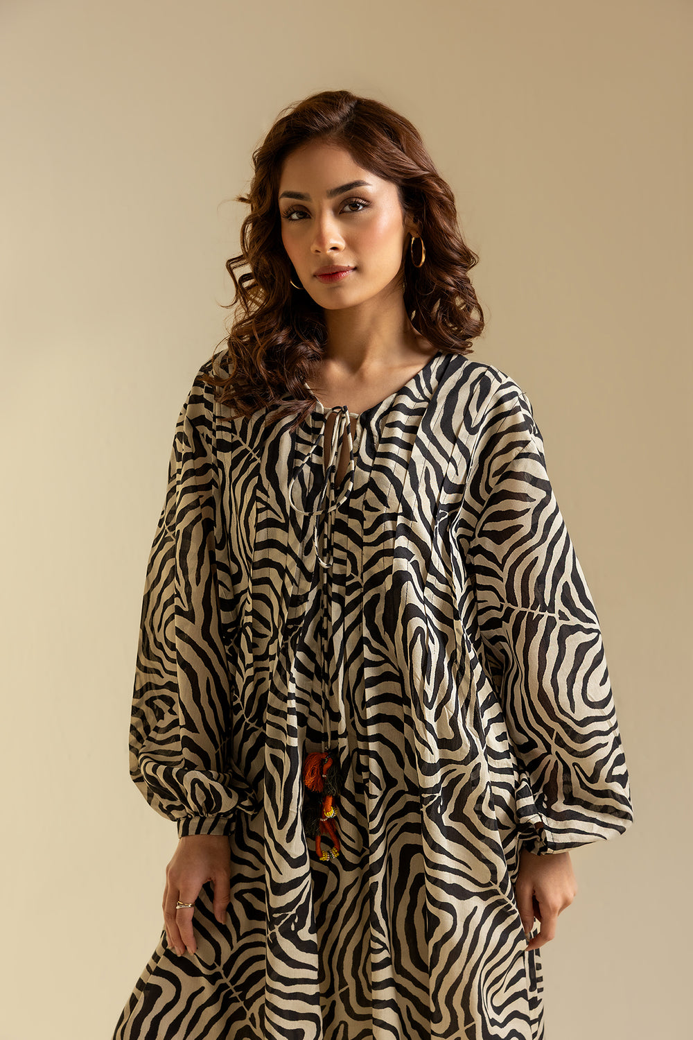 DRESS (S2E0535/119/901)