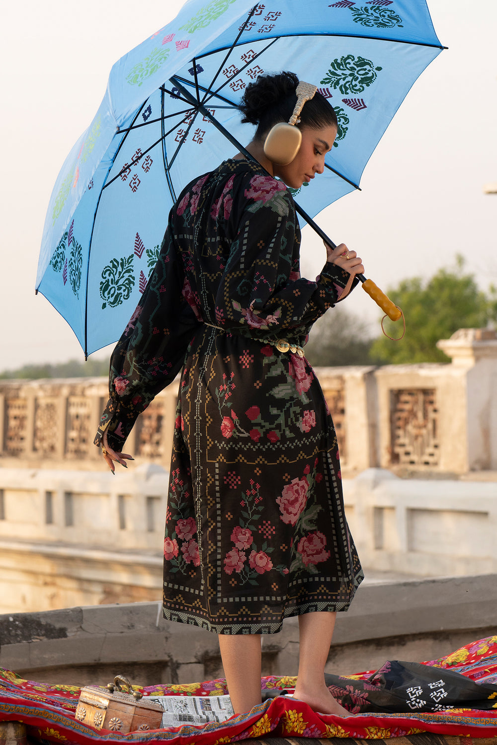 DRESS (S2E0536/119/901)