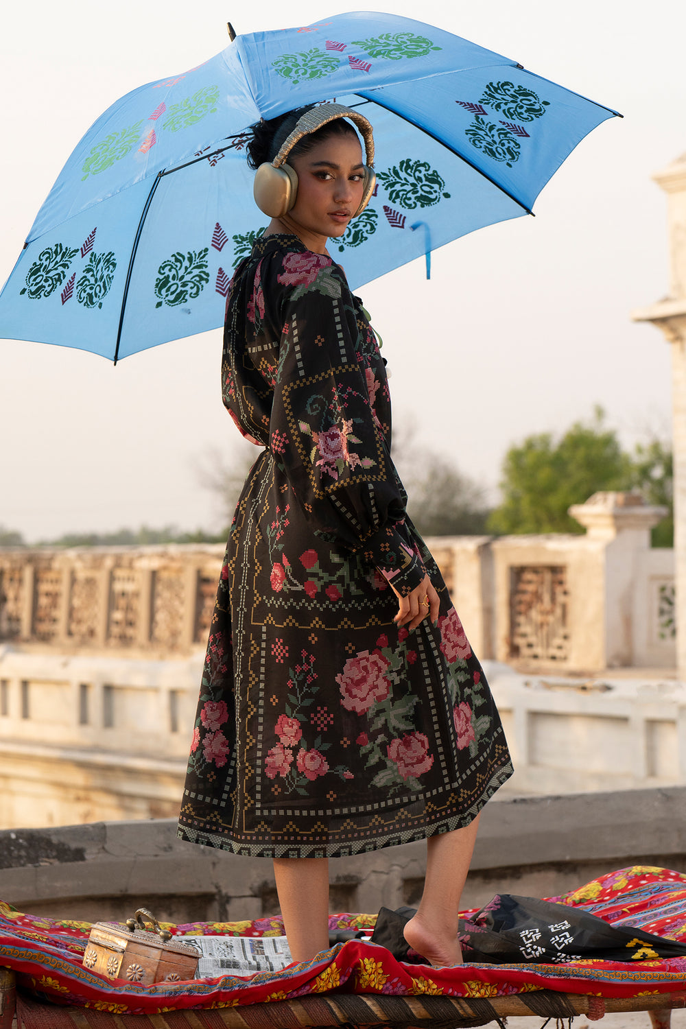 DRESS (S2E0536/119/901)