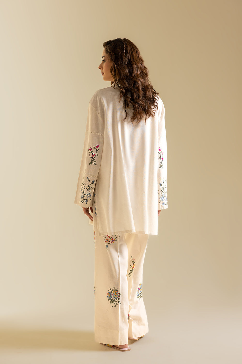 EMBROIDERED SUIT (S2E0551/119/002)