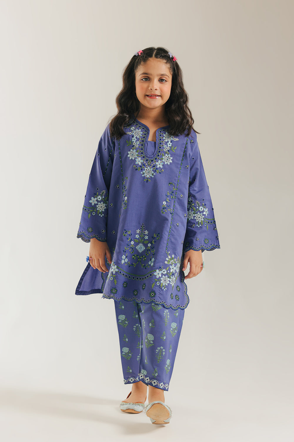 EMBROIDERED SUIT (E0857/404/626 E0857/304/626)