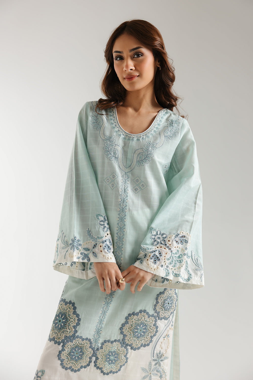 EMBROIDERED SHIRT (S2E6350/102/719)