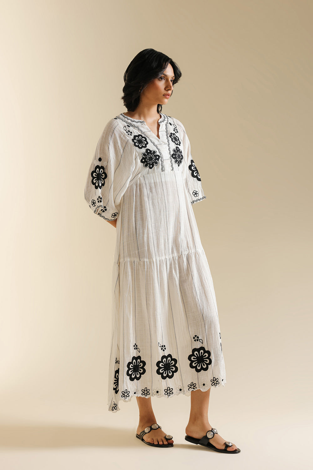 DRESS (S3E0429/119/006)