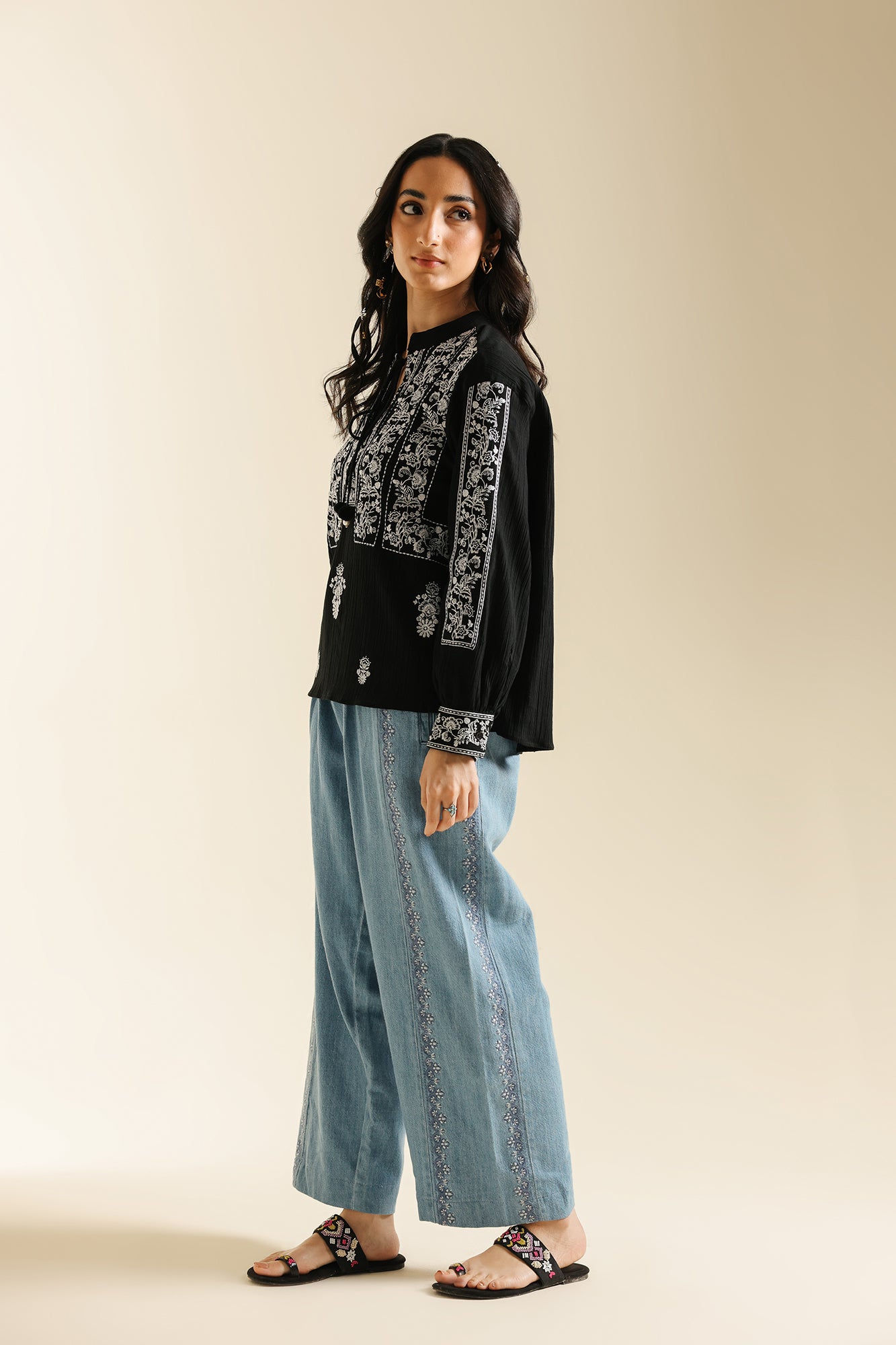 KURTI (S3E0447/119/902)