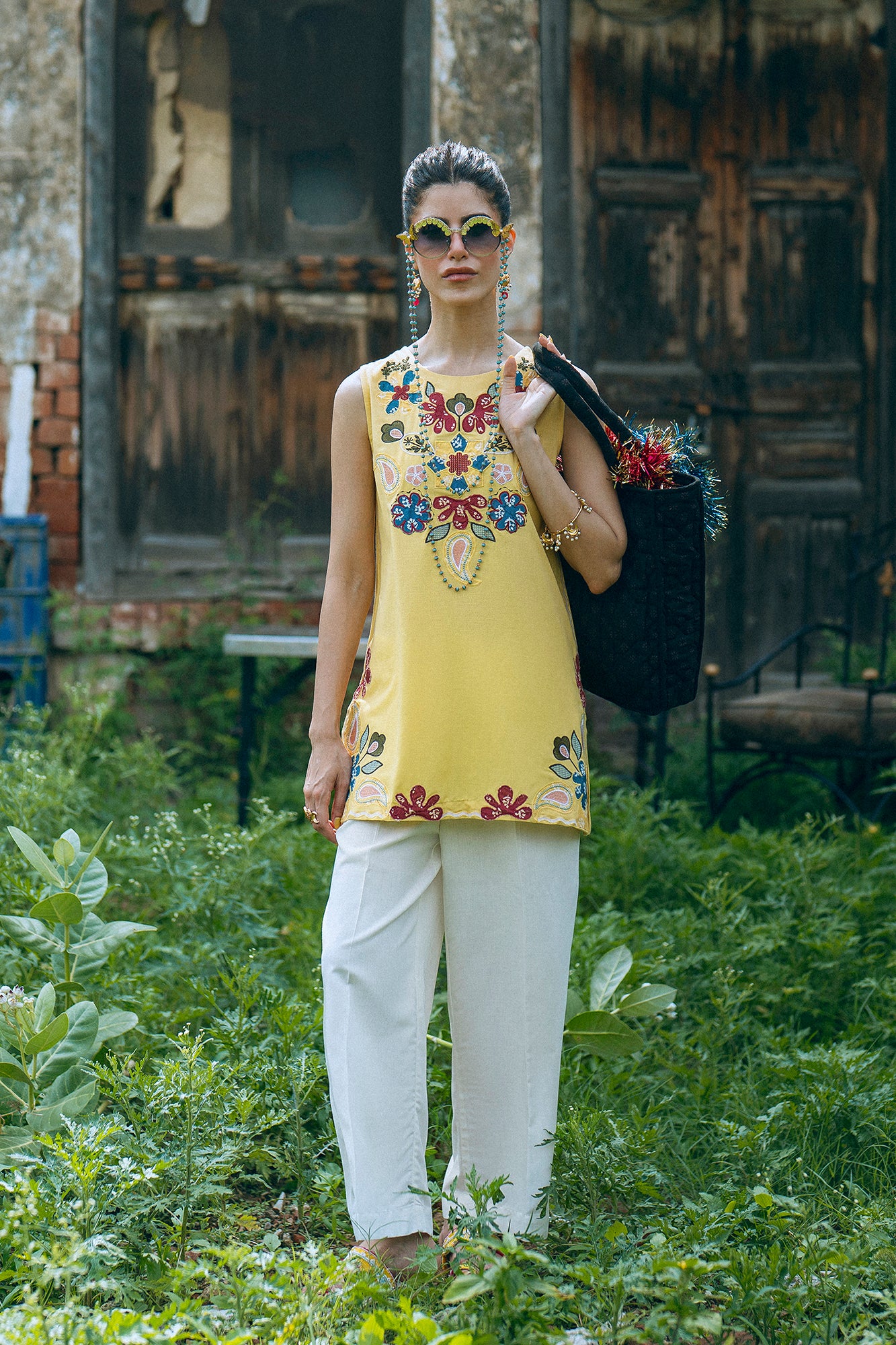 KURTI (S3E0512/119/106)