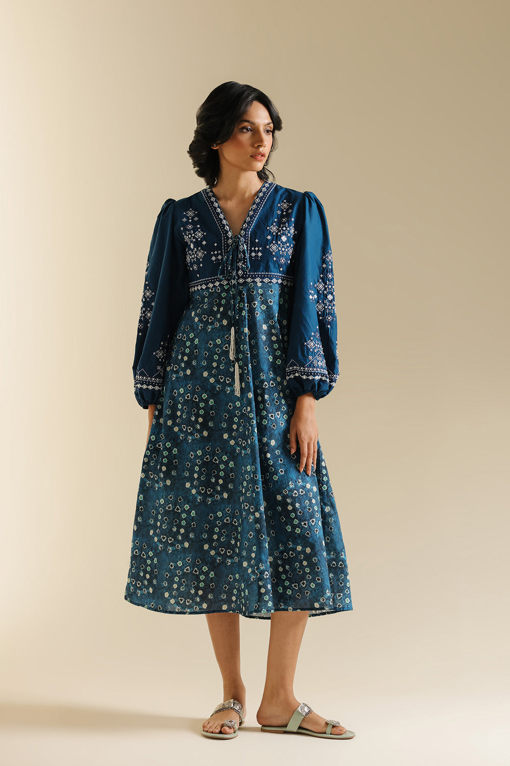 DRESS (S3E0522/119/619)