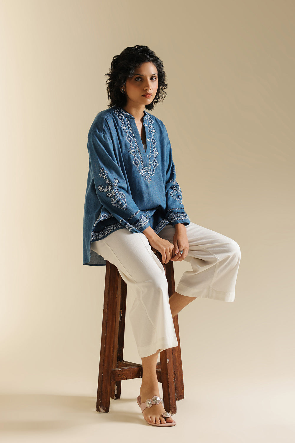 KURTI (S3E0527/119/625)