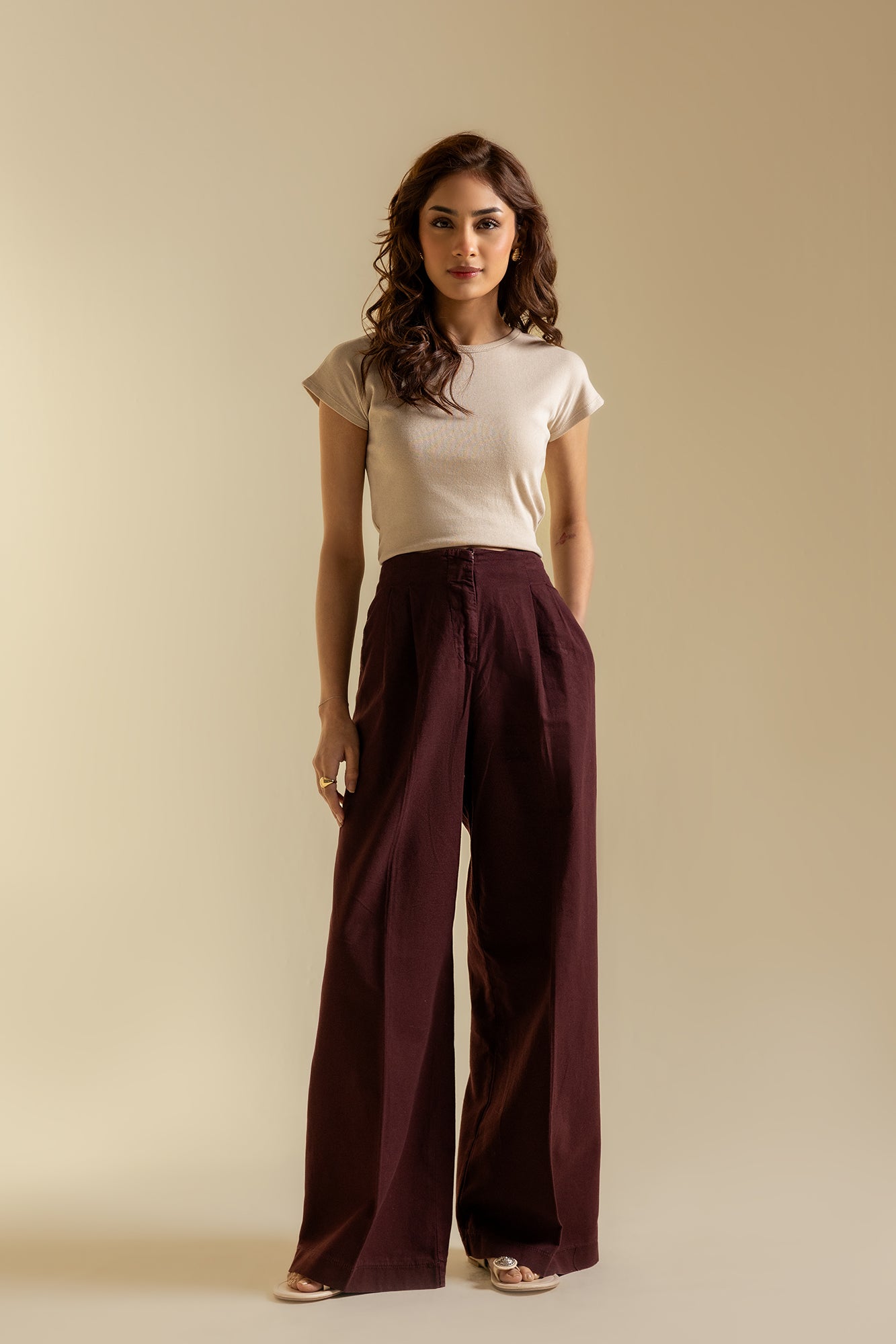 PANTS (S3E0553/119/415)