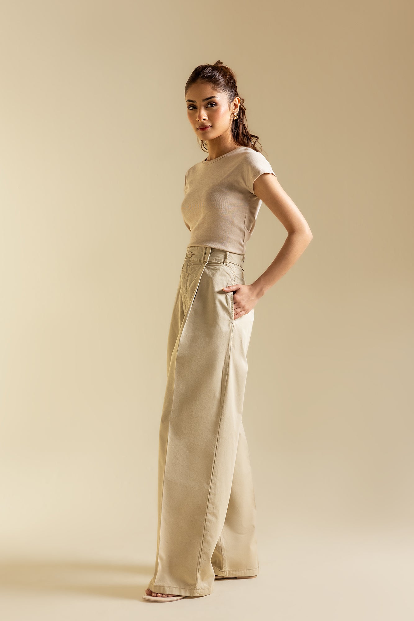 PANTS (S3E0555/119/007)