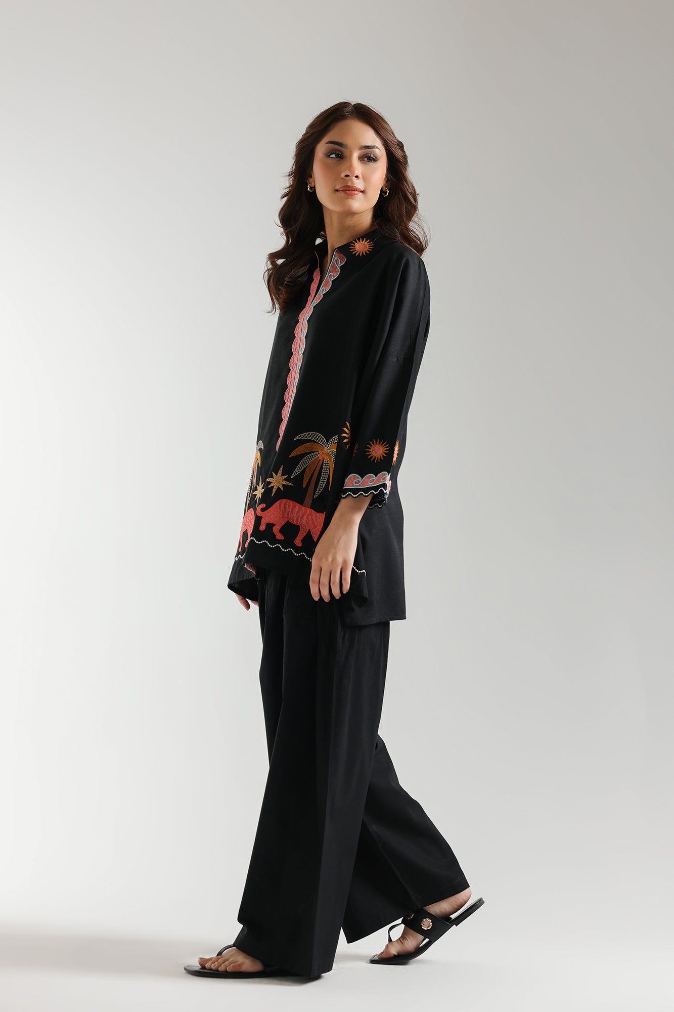 EMBROIDERED TOP (S3E6528/102/902)