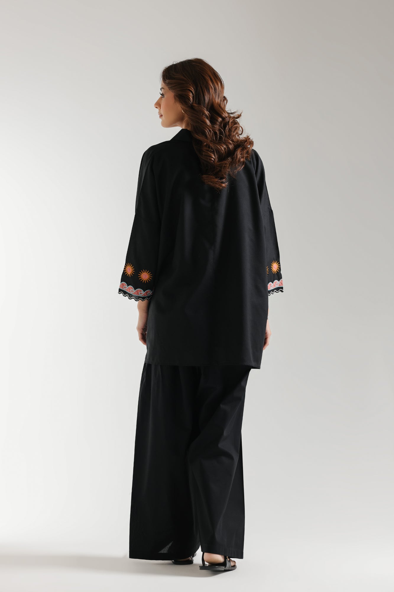 EMBROIDERED TOP (S3E6528/102/902)