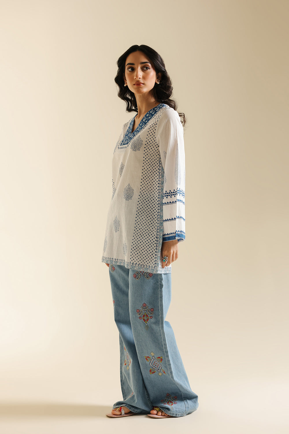 KURTI (S4E0576/119/005)