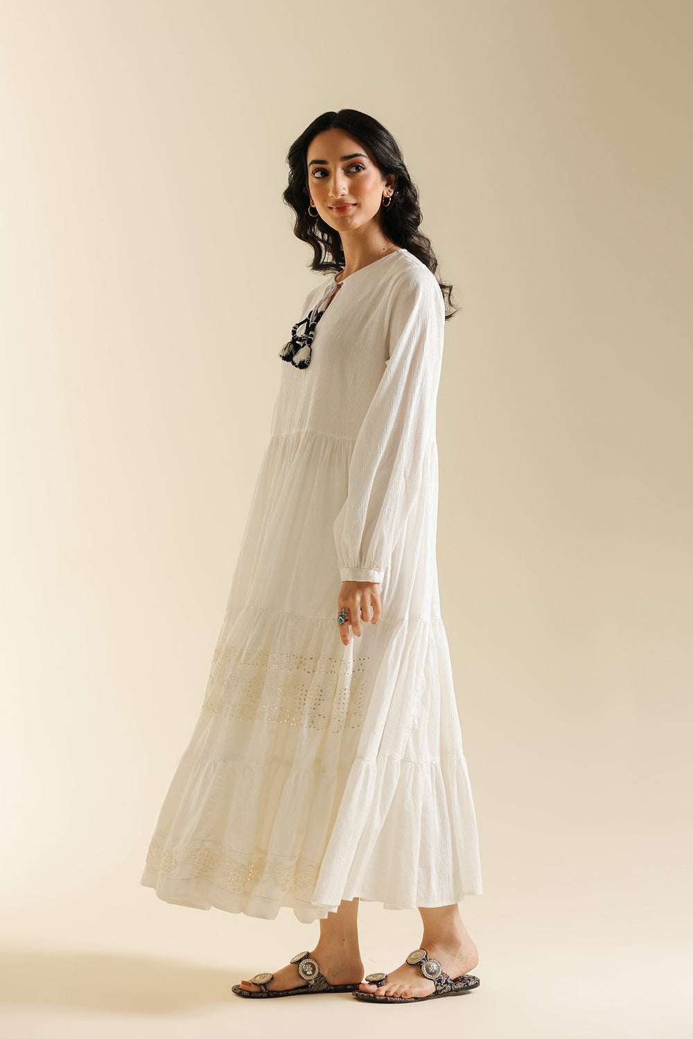 DRESS (S4E0585/119/001)