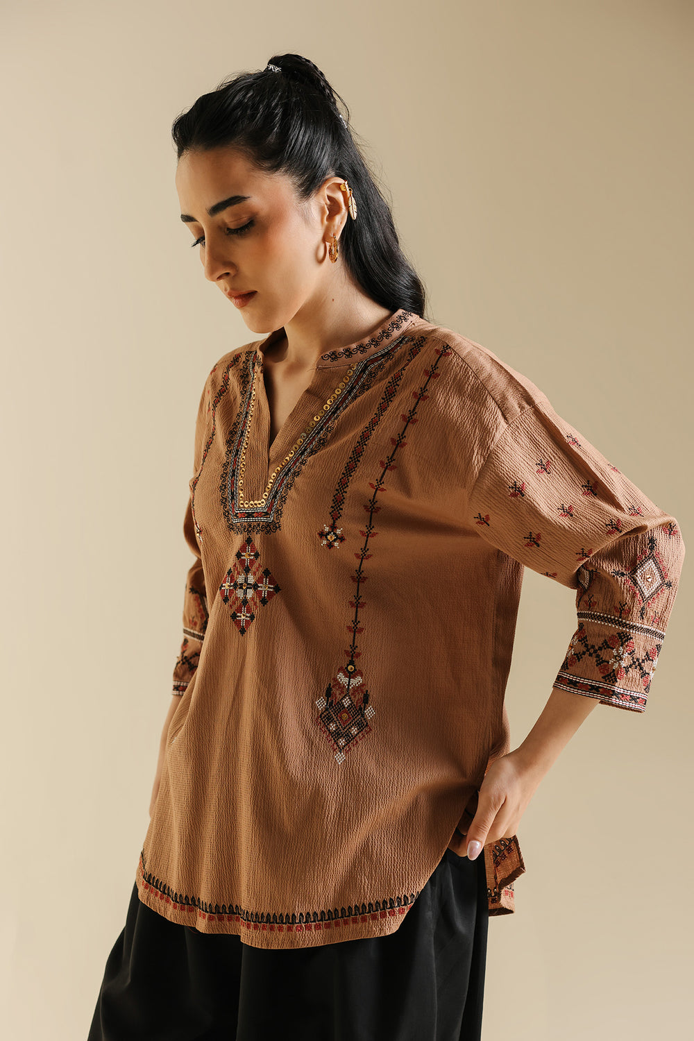 KURTI (S4E0586/119/803)