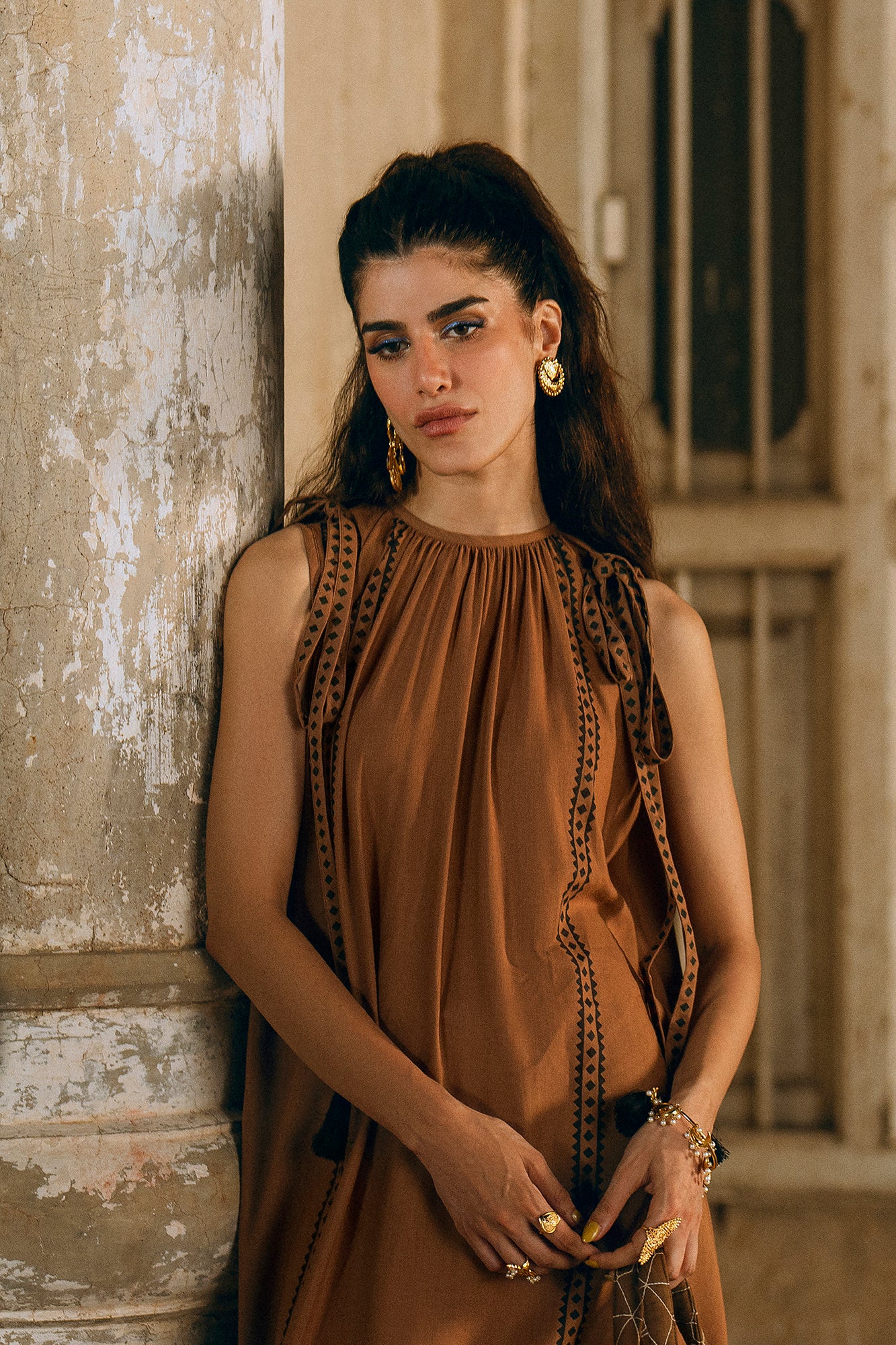 DRESS (S4E0599/119/815)