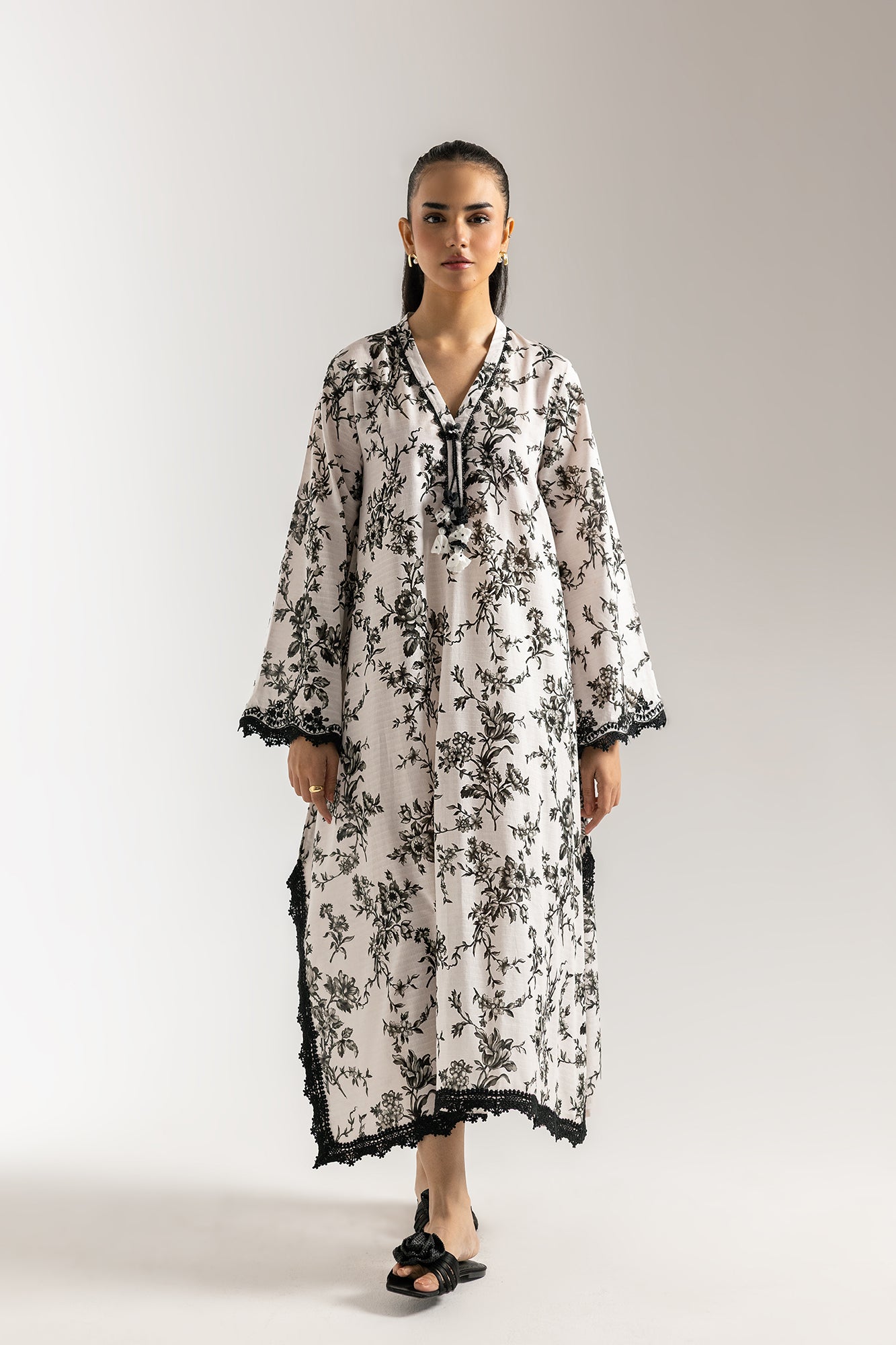 EMBROIDERED SHIRT (S8E6399/102/003)