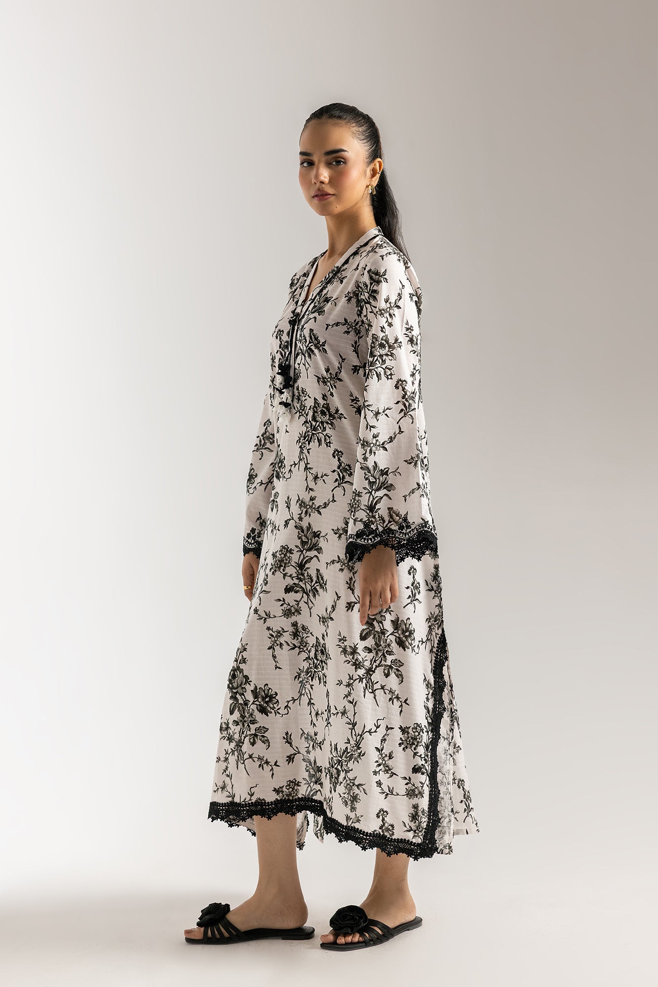 EMBROIDERED SHIRT (S8E6399/102/003)