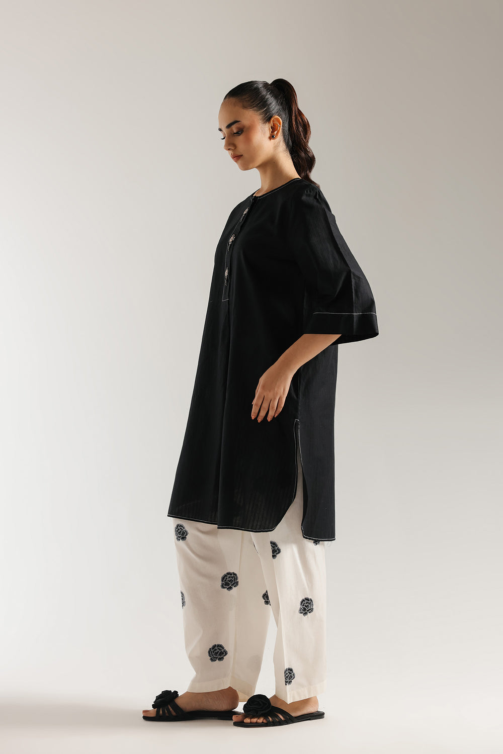 EMBROIDERED SUIT (S8E6403/102/902)