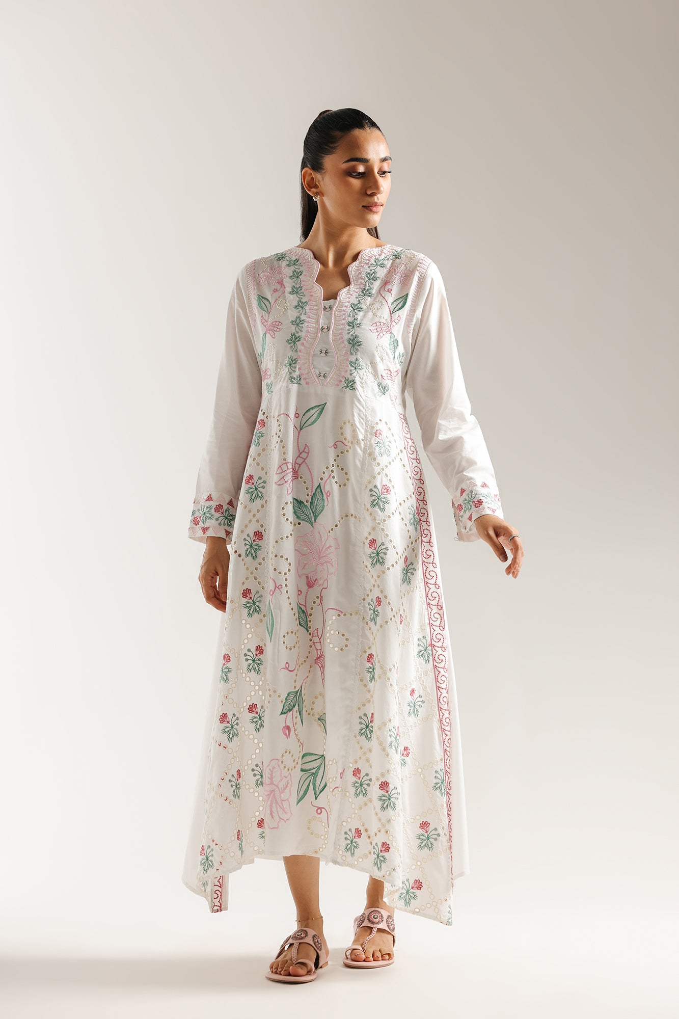 EMBROIDERED DRESS (S9E6460/102/002)