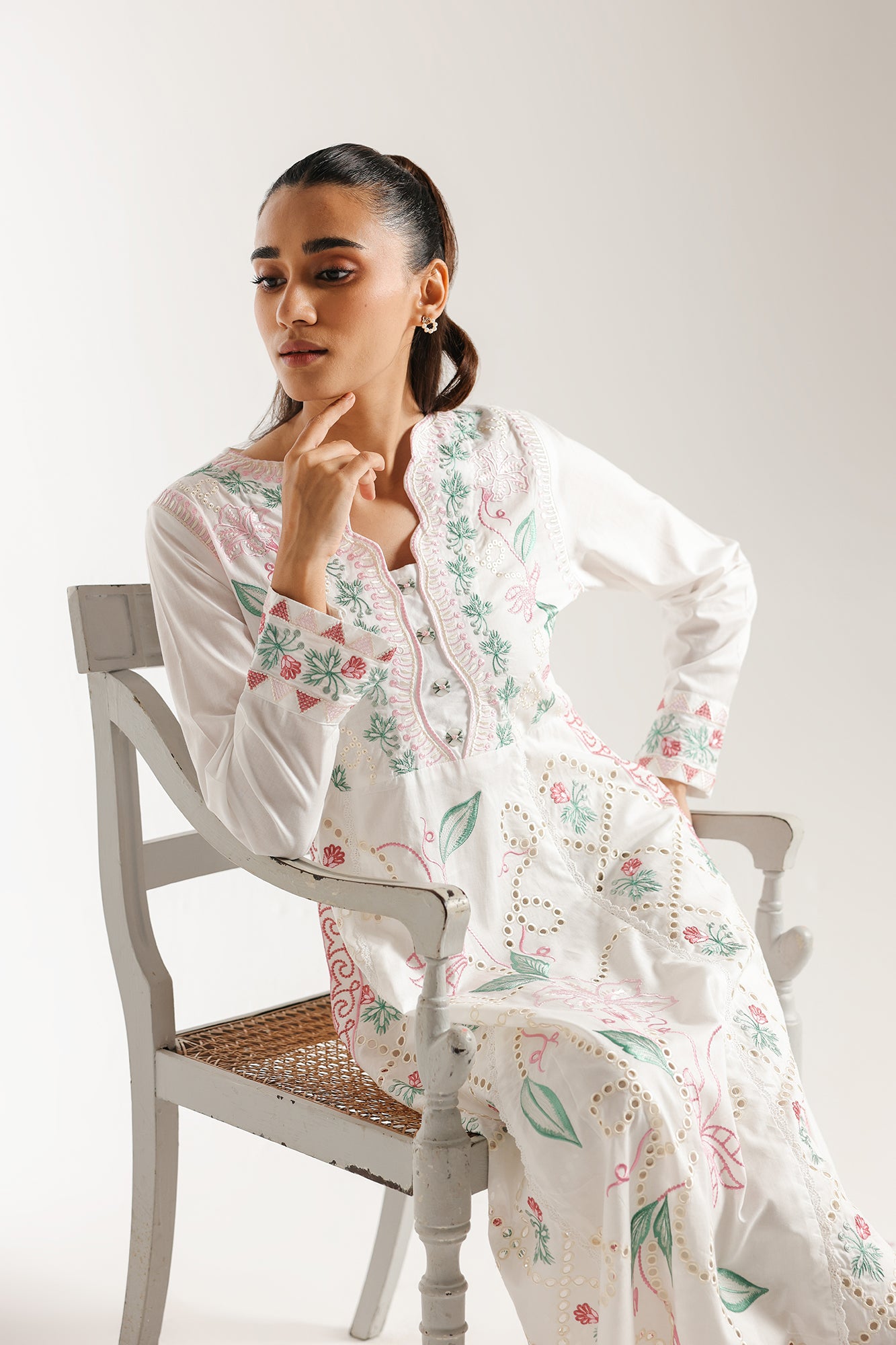 EMBROIDERED DRESS (S9E6460/102/002)