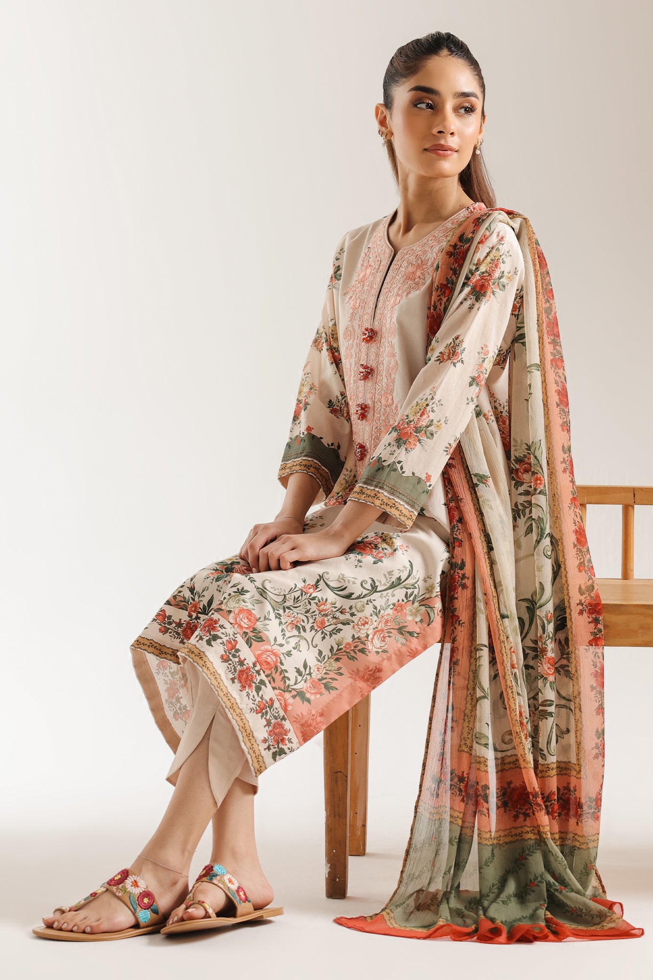 EMBROIDERED SUIT (E0827/203/328)