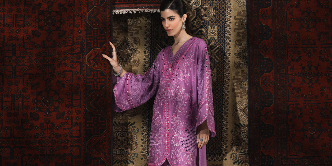 EMBROIDERED SUIT (E3114/103/522)