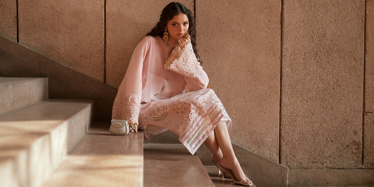 EMBROIDERED KAFTAN (E1000/104/328)