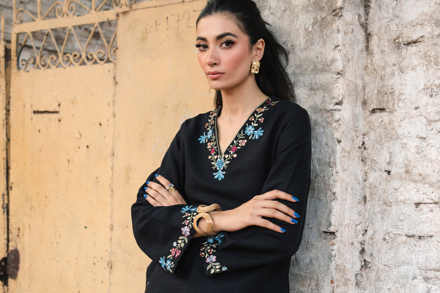 EMBROIDERED KURTI (E0186/119/902)