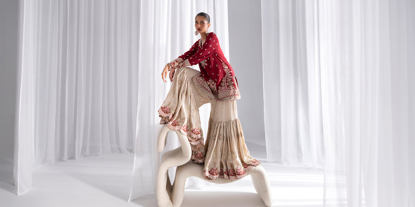 EMBROIDERED SUIT (E0938/104/415)