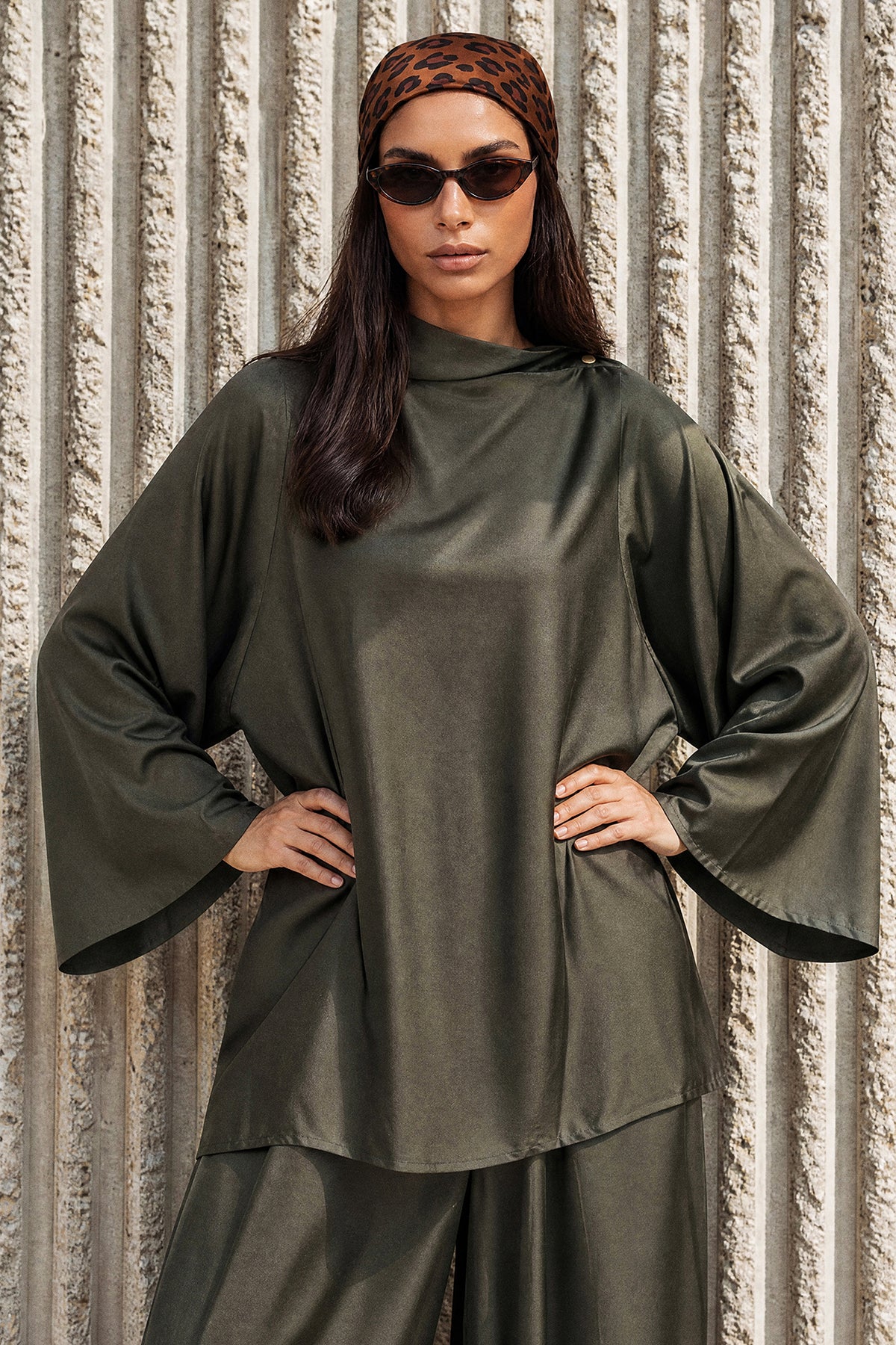 SOLID SUIT (E9746-102-121)